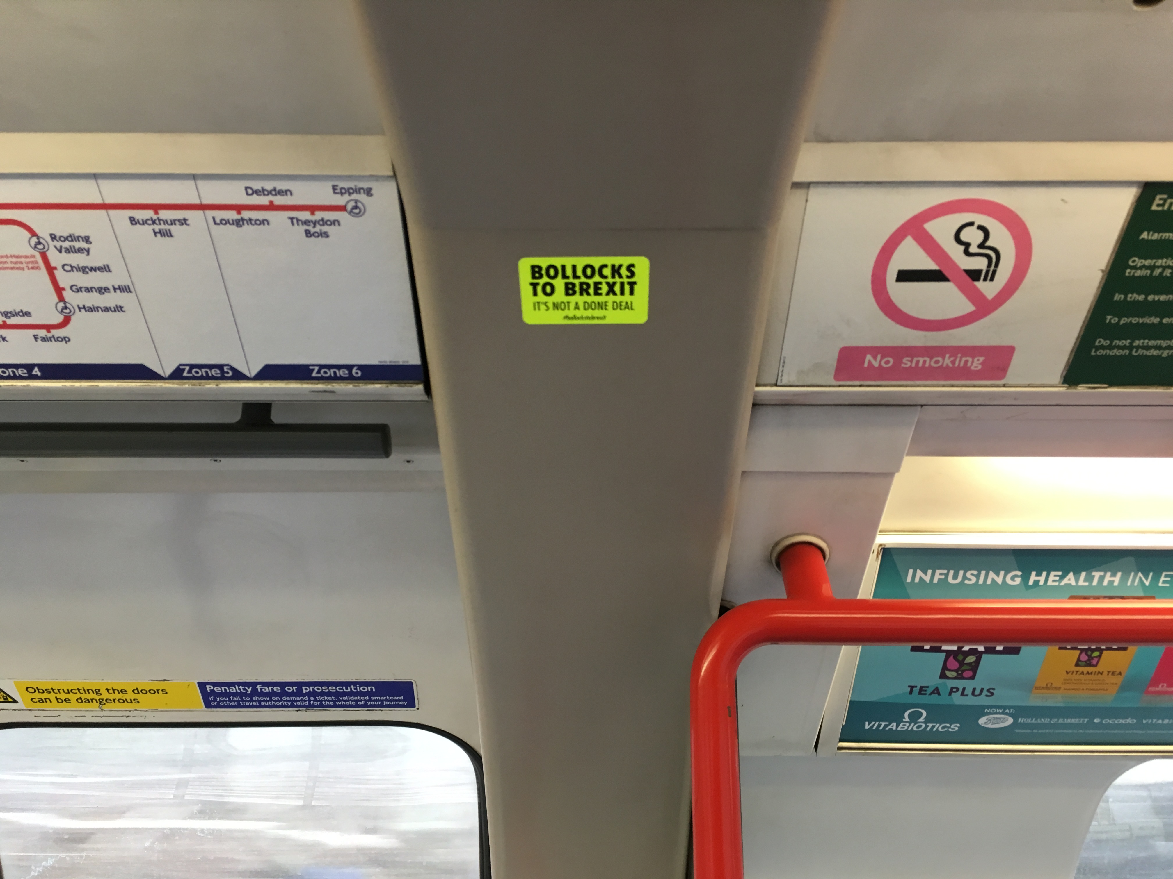 Affluenza brytyjska: Cena iluzji bogactwa w dobie brexitu