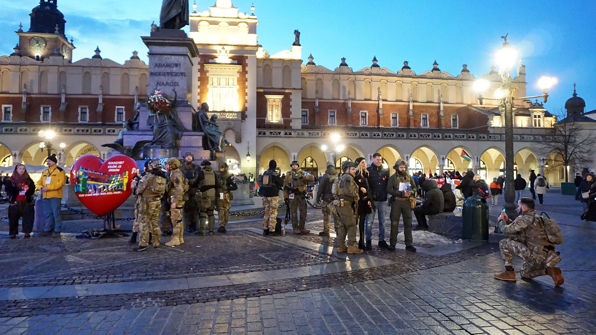 34. Finał Wielkiej Orkiestry Świątecznej Pomocy: <b>Trwa zbiórka na zdrowie dzieci</b>