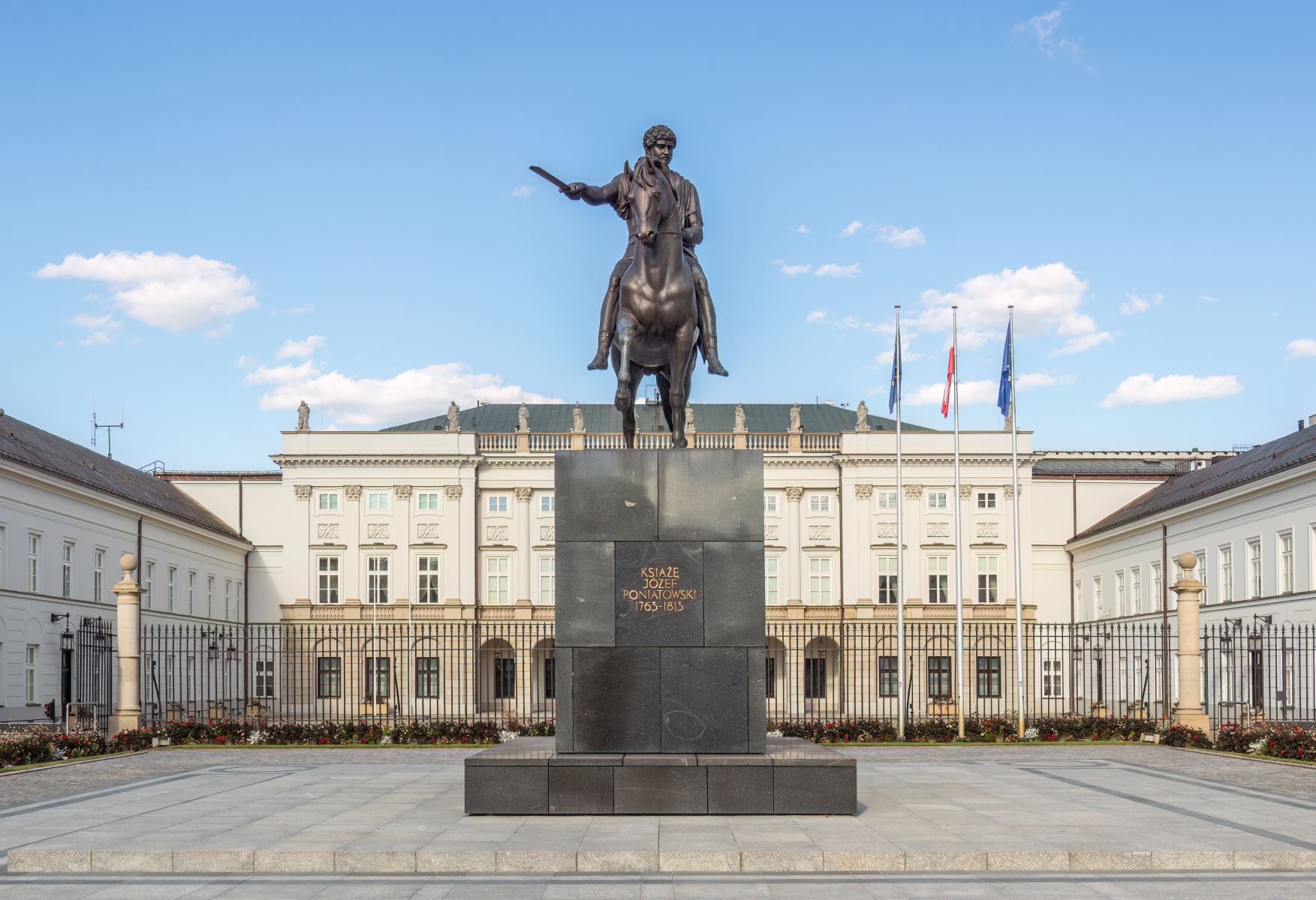 Prezydent Nawrocki Inicjuje Dialog z Parlamentem – Spotkanie w Pałacu Prezydenckim