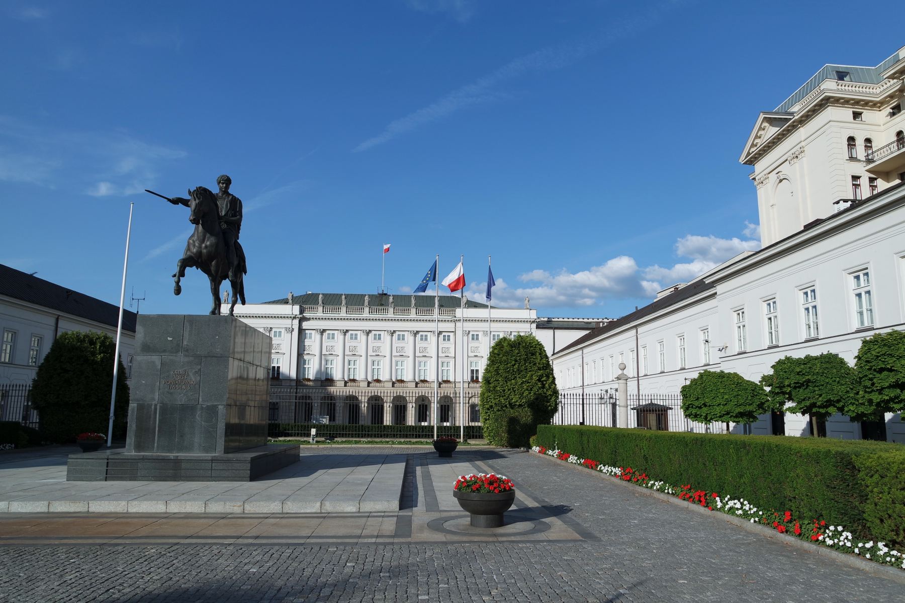 Prezydent Nawrocki zorganizował spotkanie w Pałacu Prezydenckim – opozycja zbojkotowała inicjatywę
