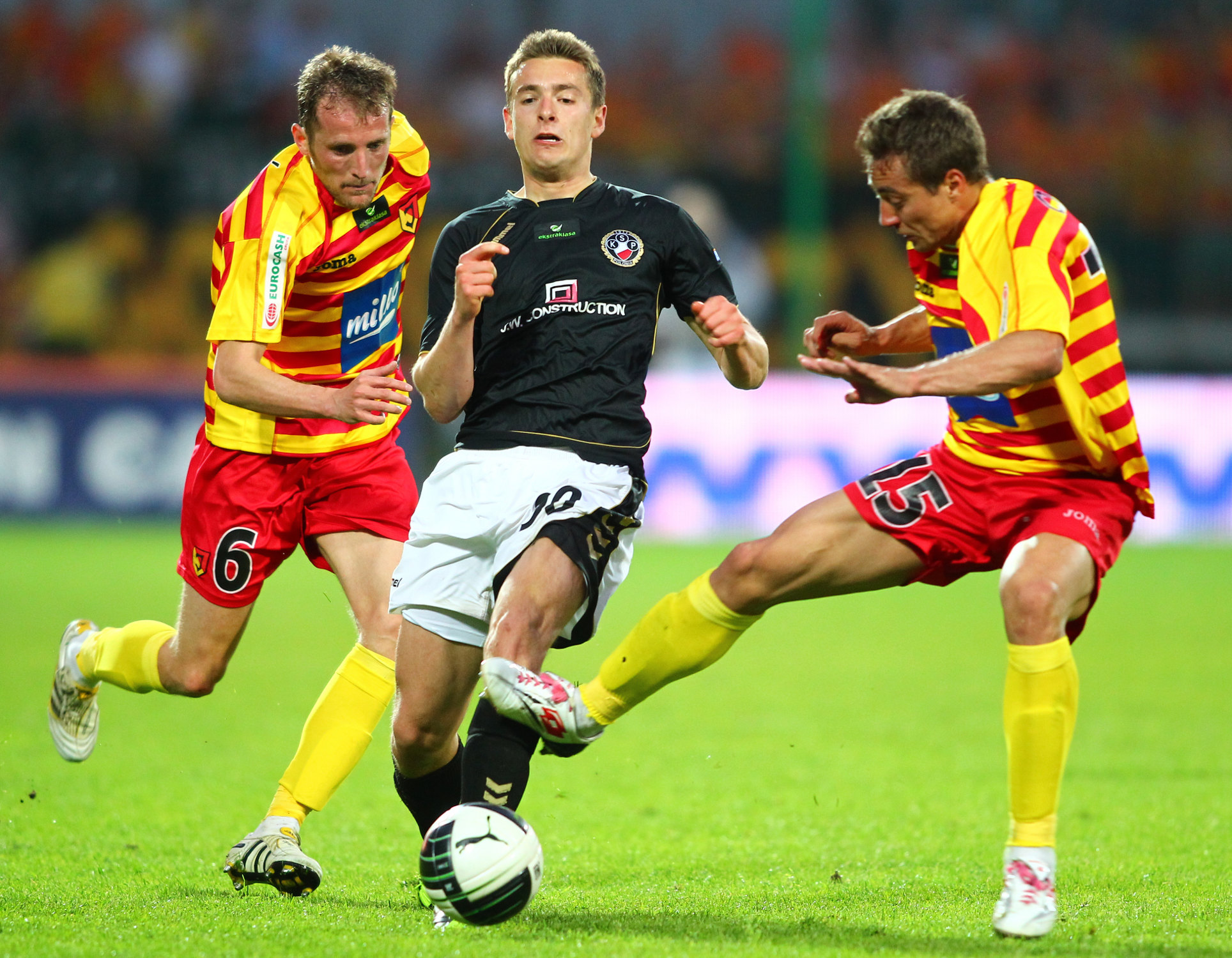 Jagiellonia Utrzymuje Pozycję Lidera po Remisie z Radomiakiem – Analiza Meczowa PKO Ekstraklasy