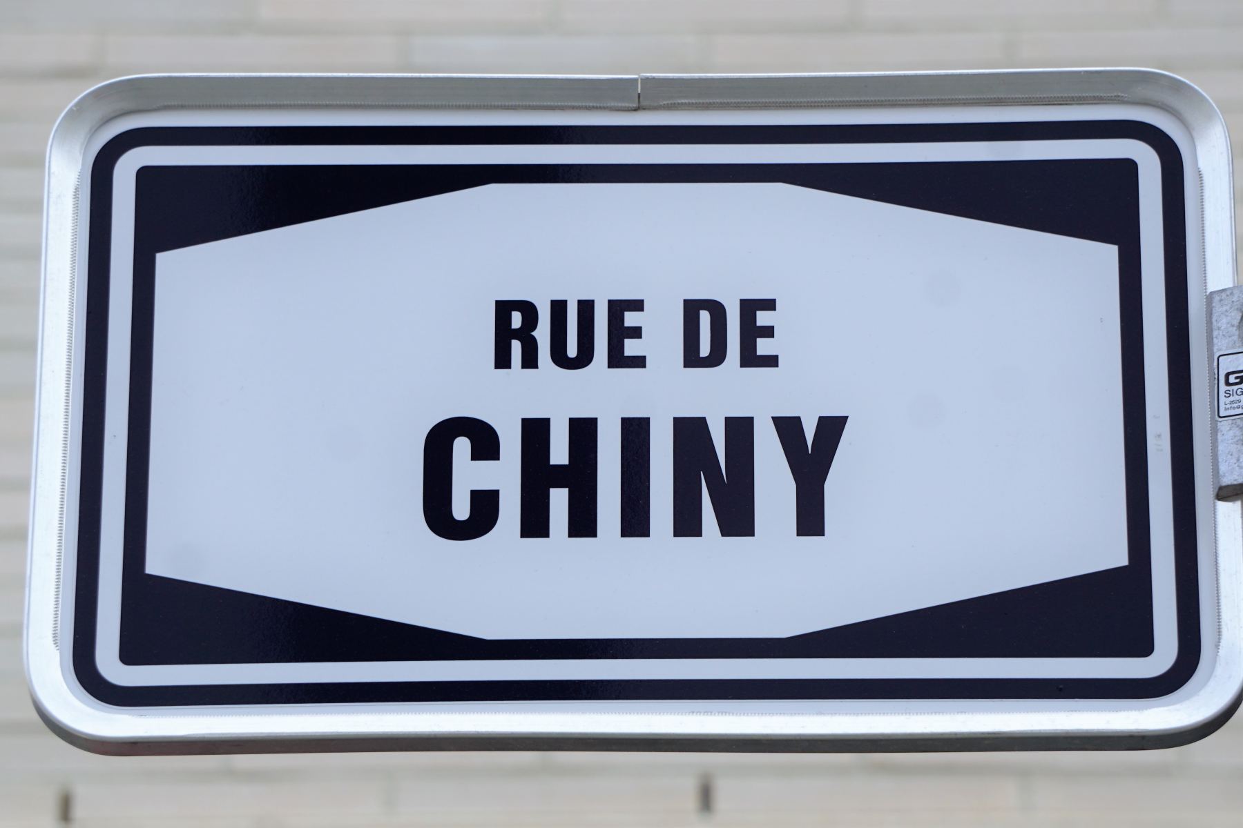 Nowe Cła Trumpa: Globalny Wstrząs dla Handlu Światowego i Implikacje dla Chin