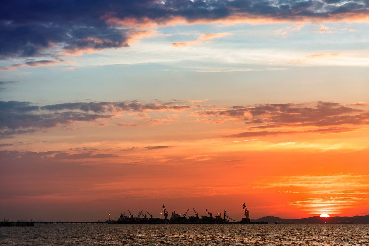 Chiny Negocjują z Iranem w Sprawie Bezpieczeństwa Dostaw Energii w Cieśninie Ormuz