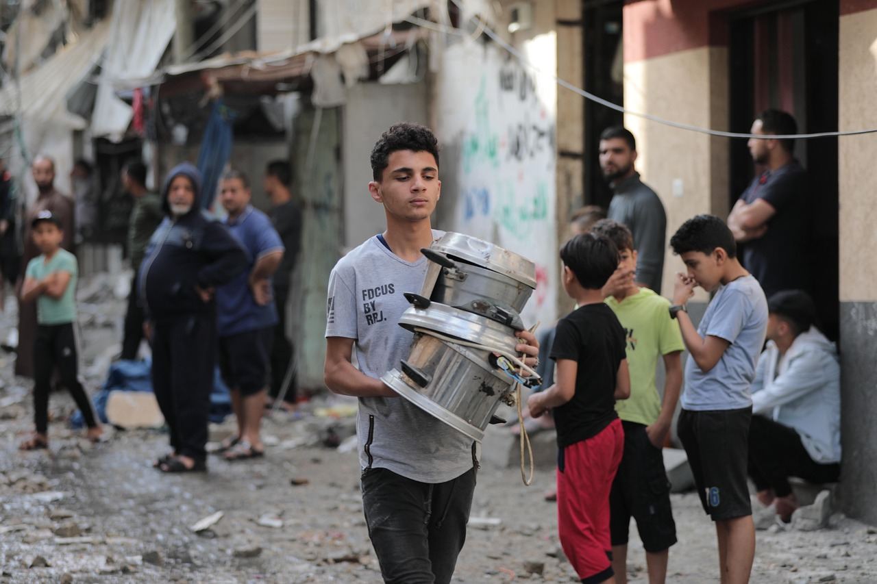 Ewakuacja Polaków z Bliskiego Wschodu po ataku na Iran – sytuacja pod kontrolą?