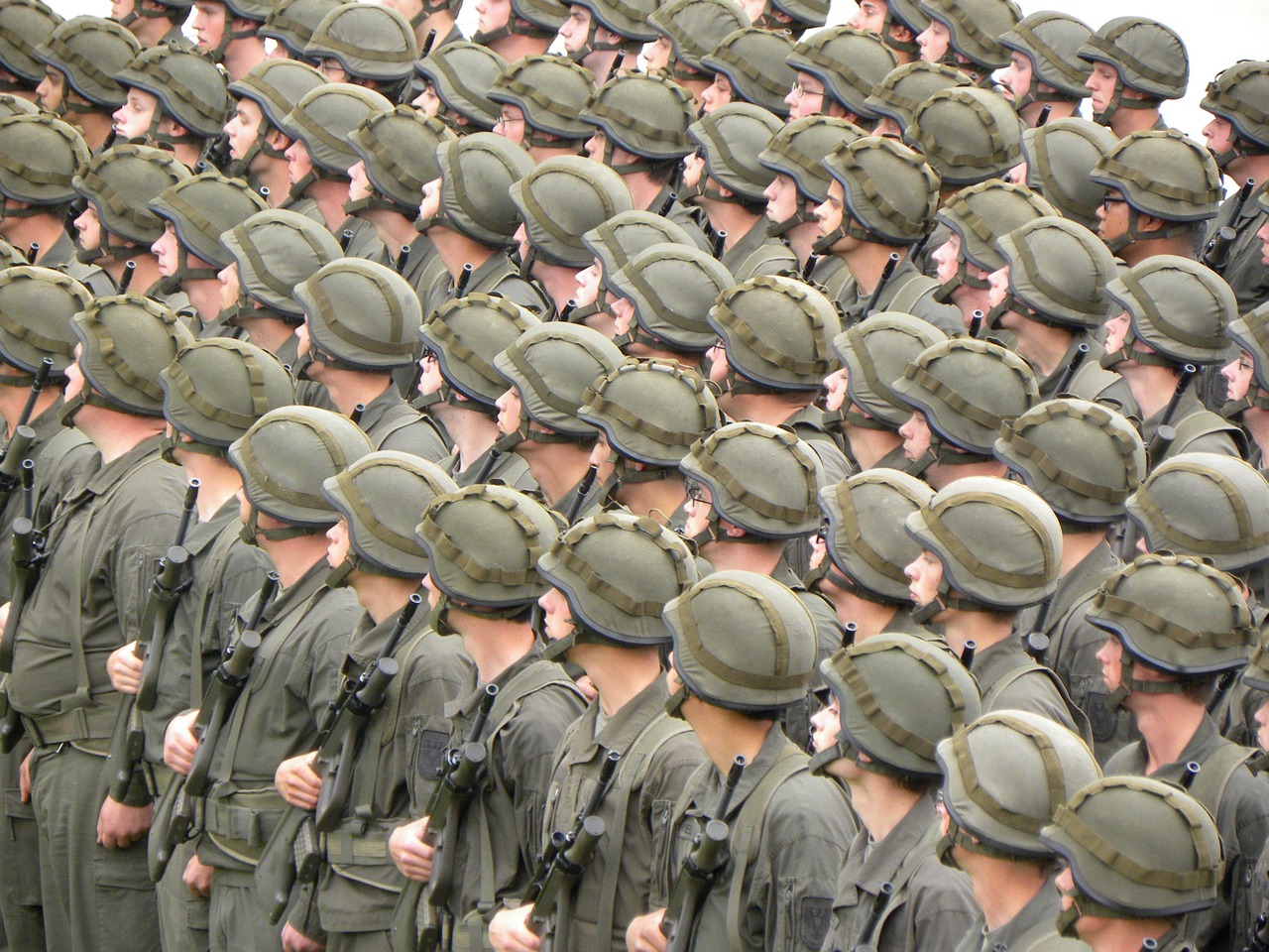 Rosyjskie uczelnie jako narzędzie rekrutacji do armii – systematyczna werbunka studentów