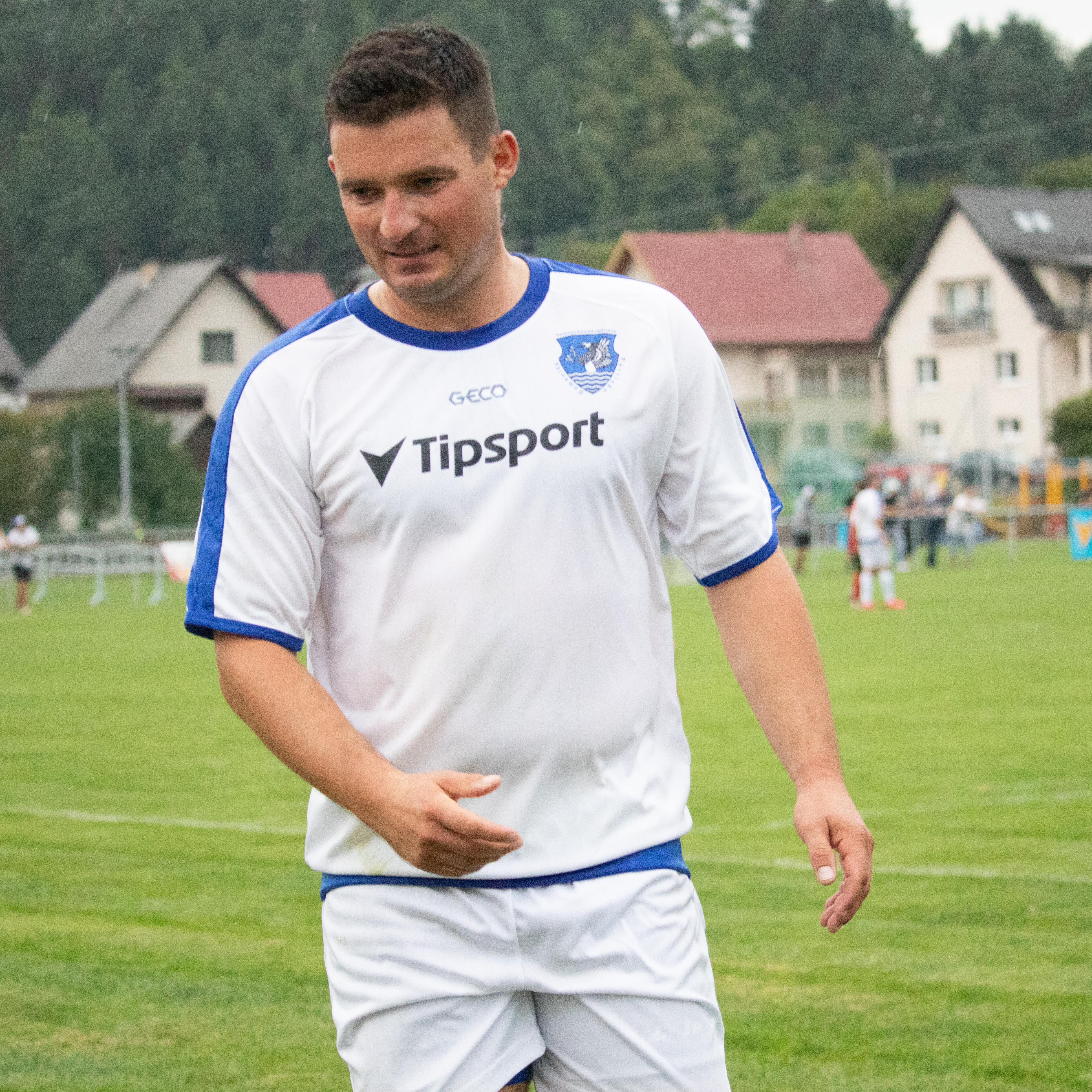 Sandecja Nowy Sącz w Impulsie! Czwarta Zwycięska Seria i Walka o Baraże