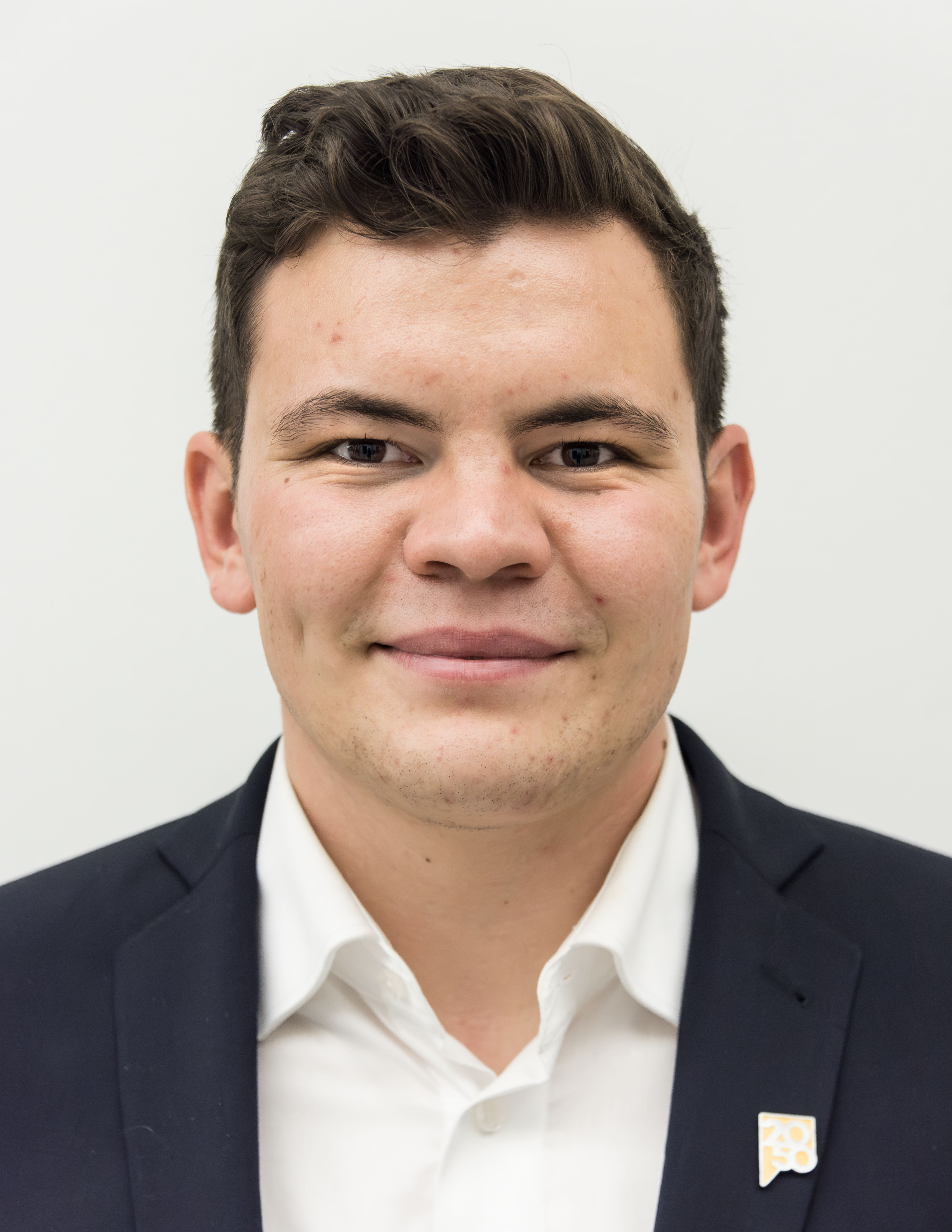 Kontrowersje wokół Adama Gomoły: Zarzuty dla współpracowniczek w sprawie finansowania kampanii