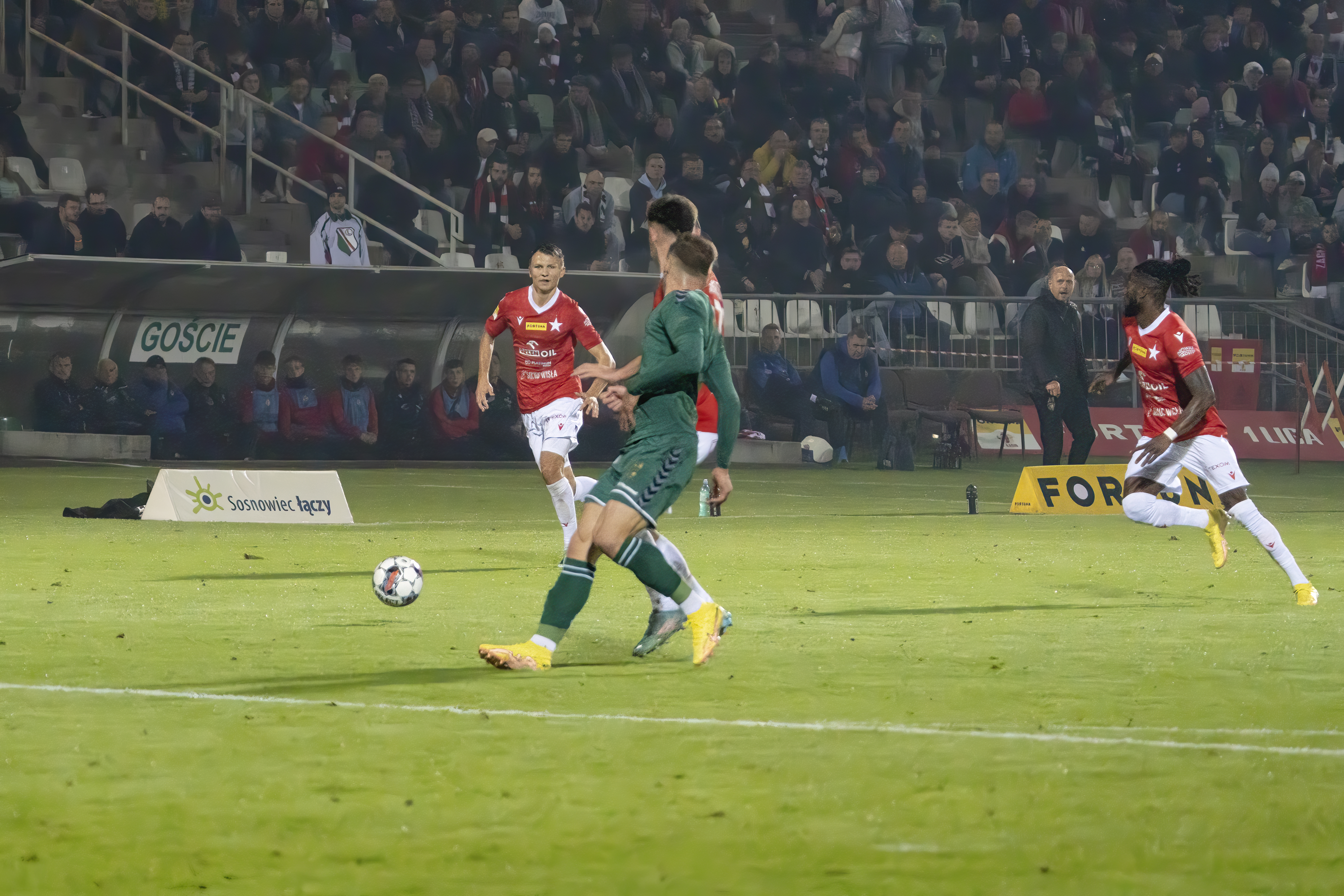 Sensacyjna zmiana na ławce trenerskiej – Grzegorz Bąk nowym szkoleniowcem Zagłębia Sosnowiec!