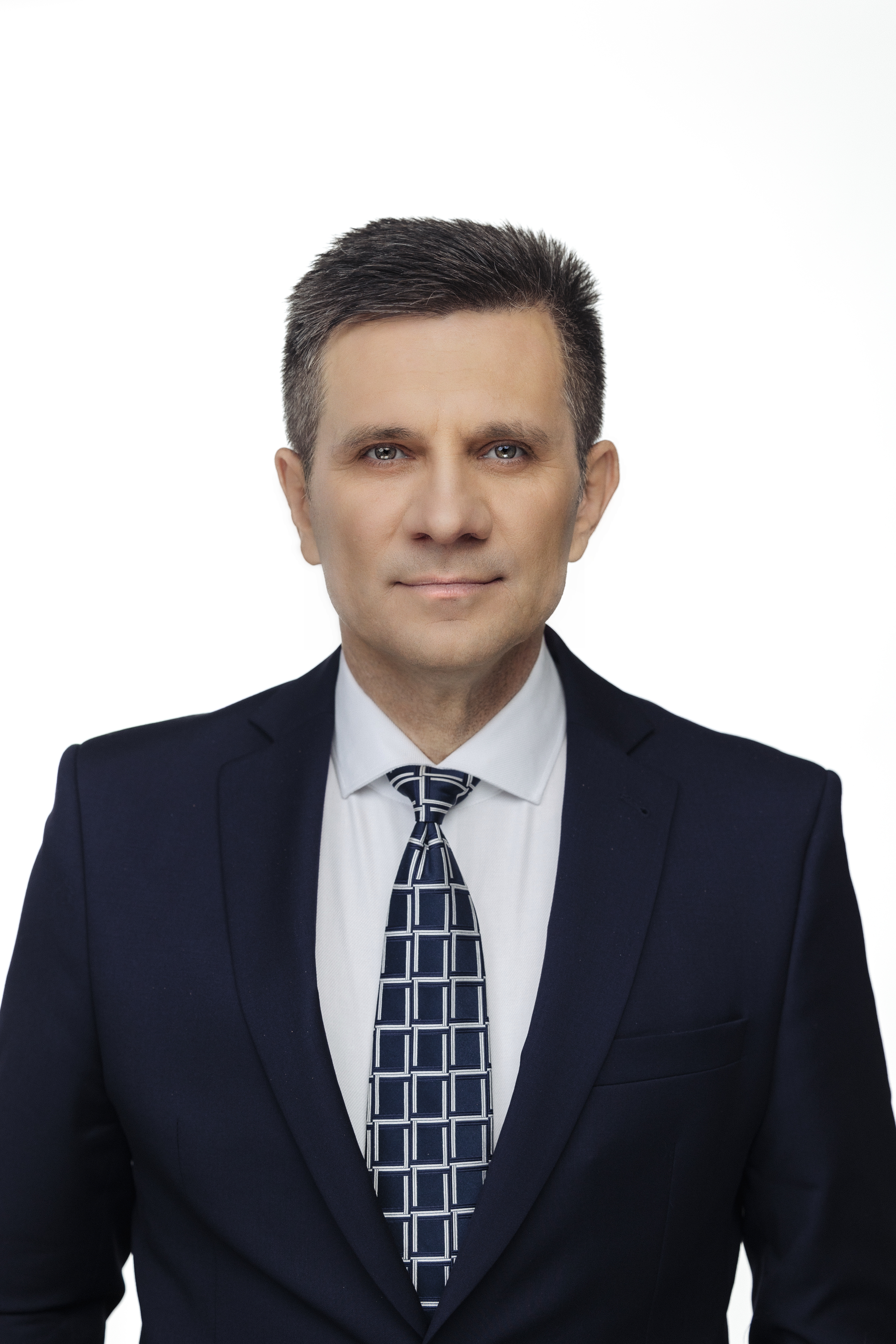 Zawieszenie Senatora Włosowicza w Prawach Członka PiS – Analiza Sytuacji