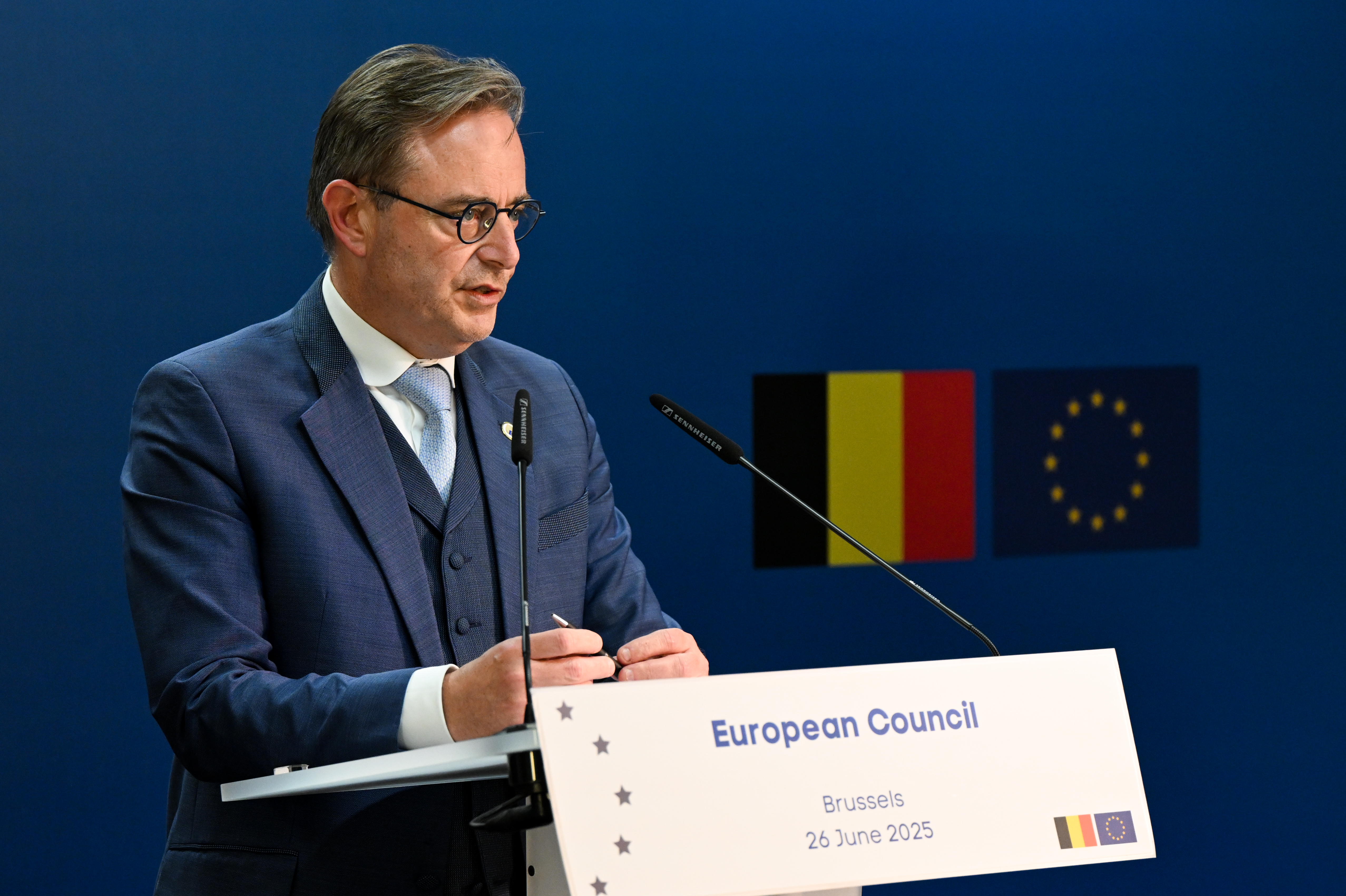 Kontrowersyjna wypowiedź premiera Belgii o relacjach z Rosją wywołuje burzę w UE