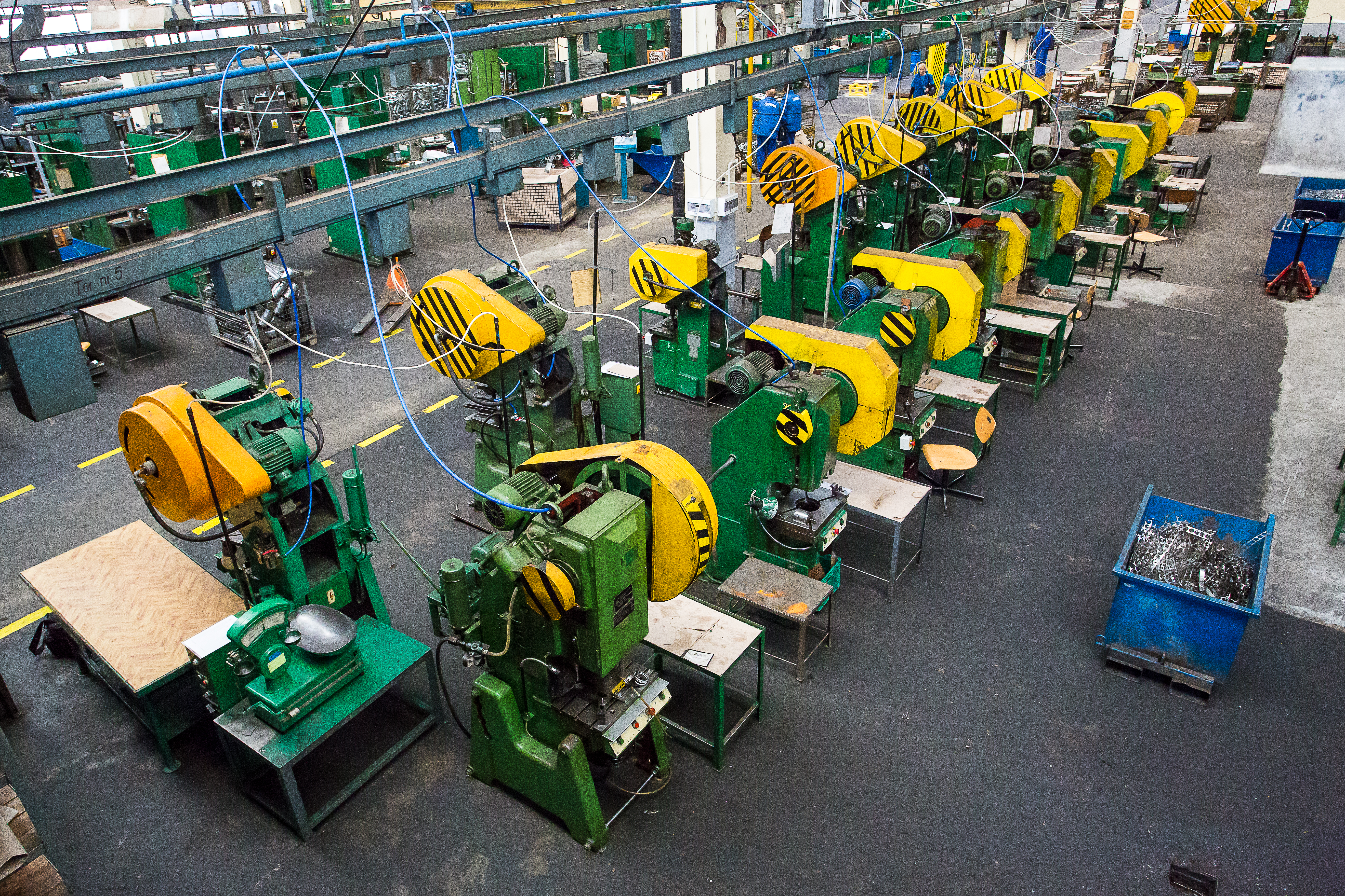 PZL Sędziszów: 85 Lat Filtracji dla Rolnictwa – Klucz do Bezawaryjnych Zbiorów